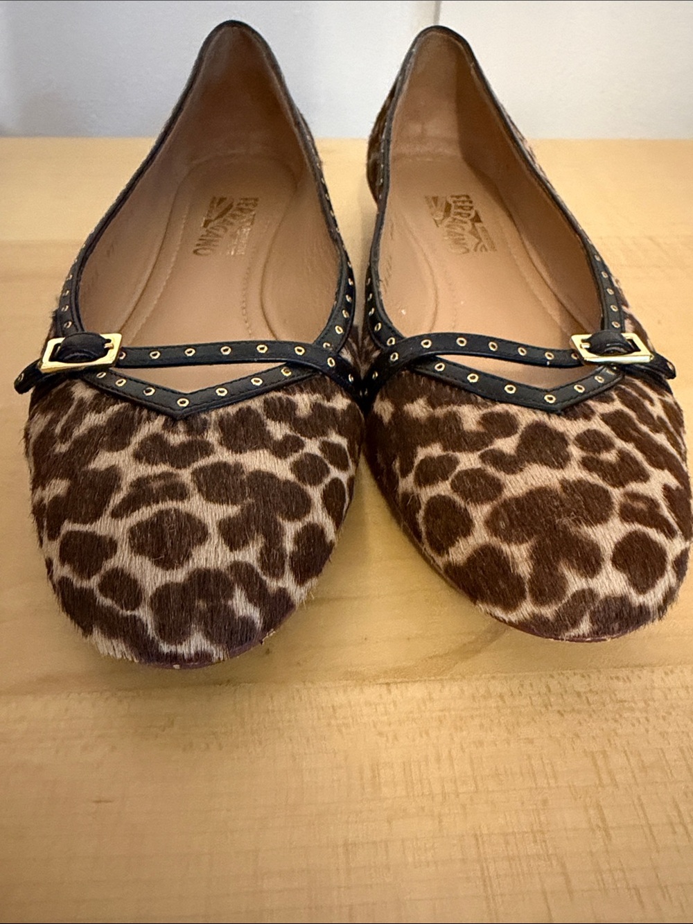 Salvatore Ferragamo Leopard Print Flats with Black Trim and Gold Buckle - Picture 2 of 7